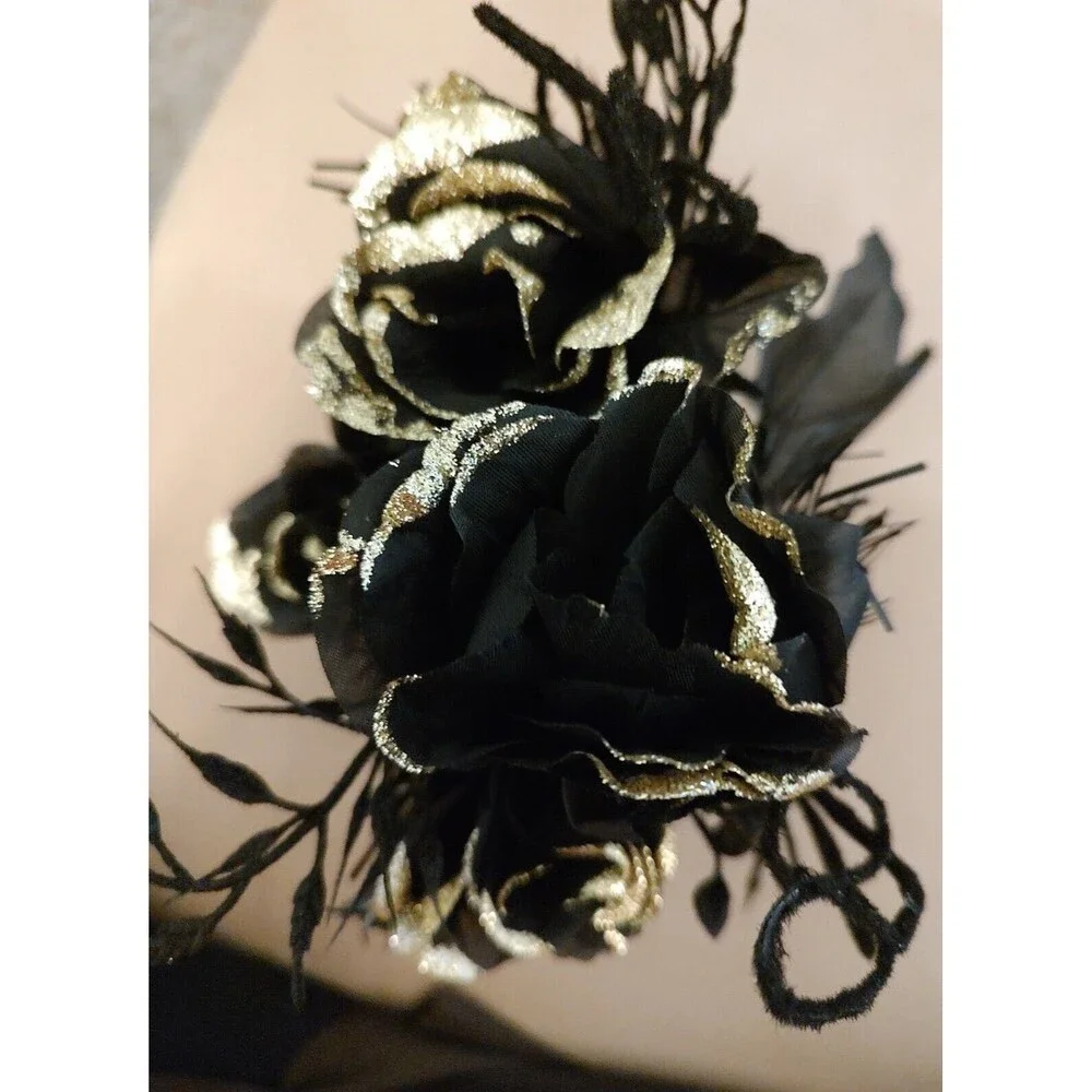 Artificial Flower Bouquet Arrangement Corrugated Tin Vase Black Gold Gray Rose